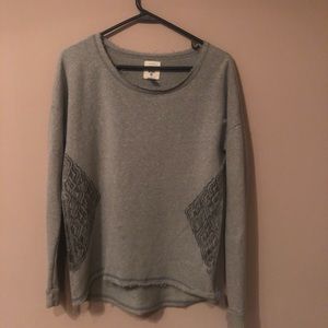 Long sleeve sweatshirt